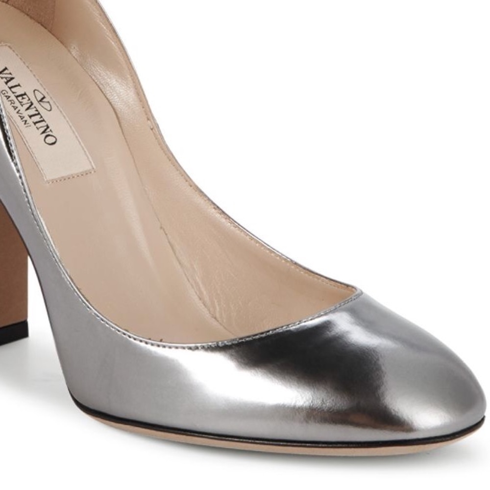 SOLD NWT VALENTINO GARAVANI Tango Leather Pumps - Picture 3 of 6